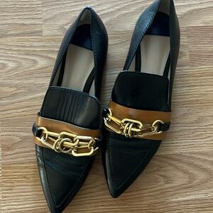 Stuart Weitzman Size 8 loafers